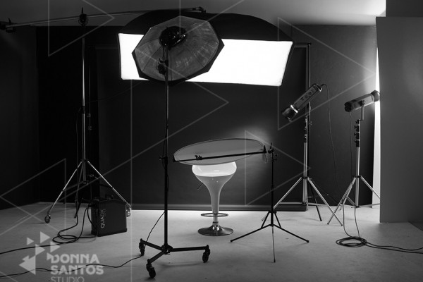 studio lights with reflector