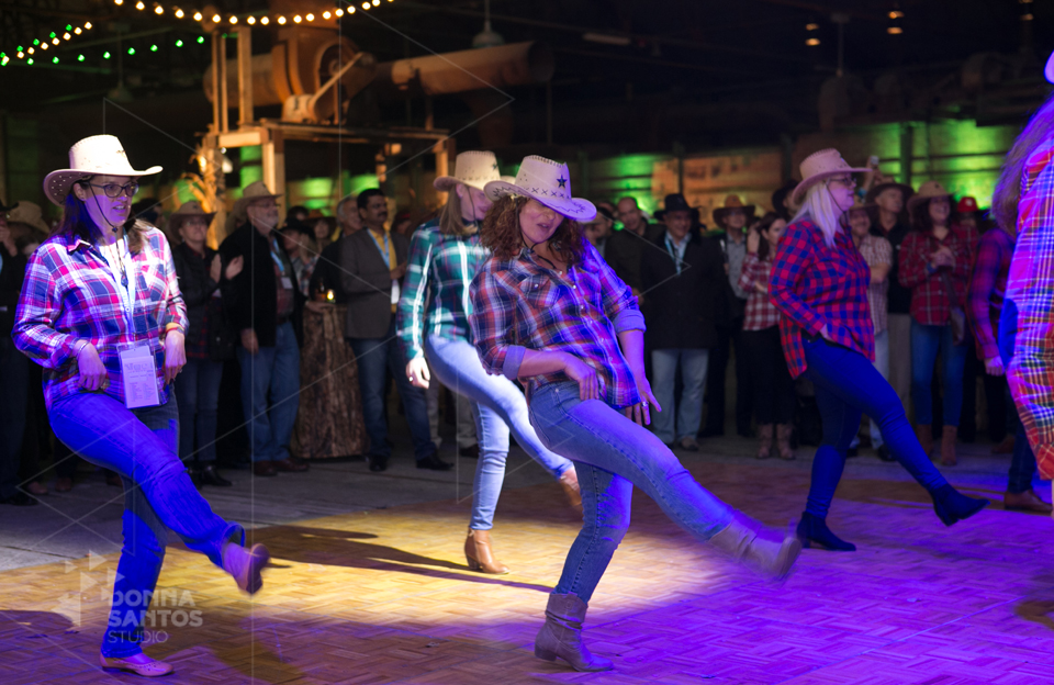 example of corporate event photography for an international-conference after party Donna Santos Studio Toronto