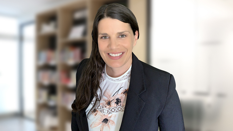web-res_Manuela -Carlin-Library